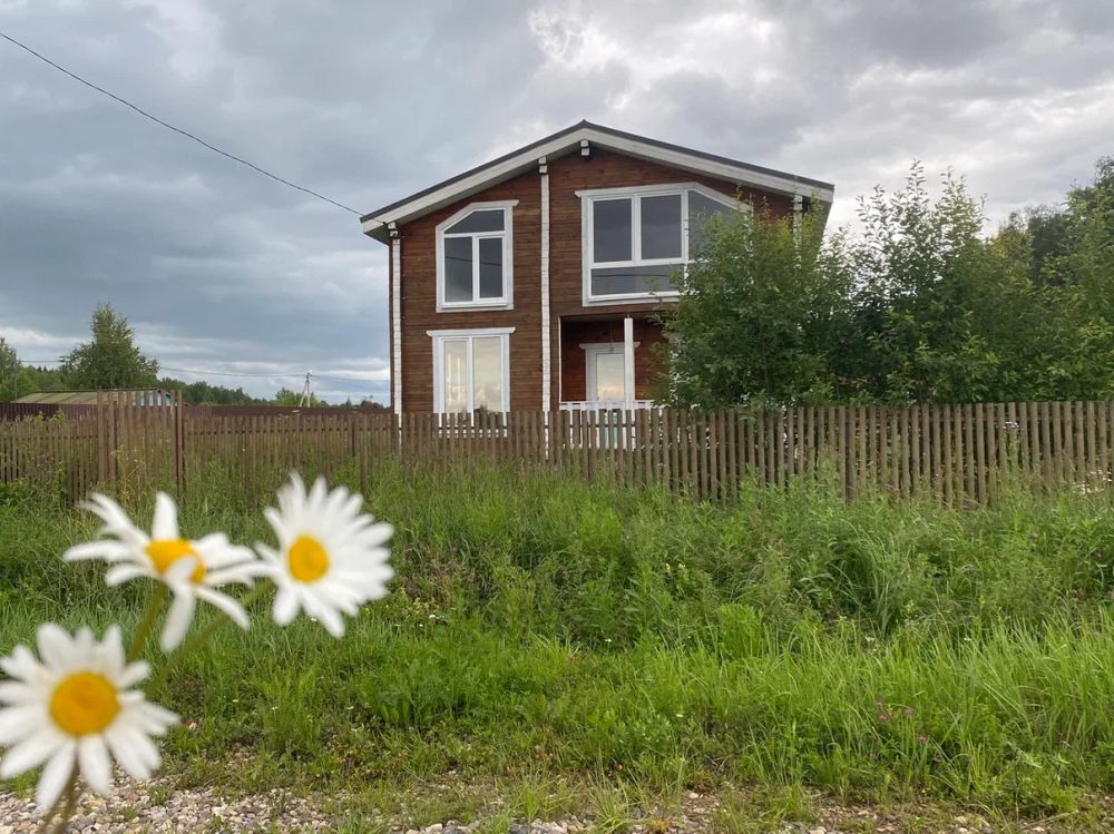 Продаётся дом, 190 м², зезевитово д.  105 