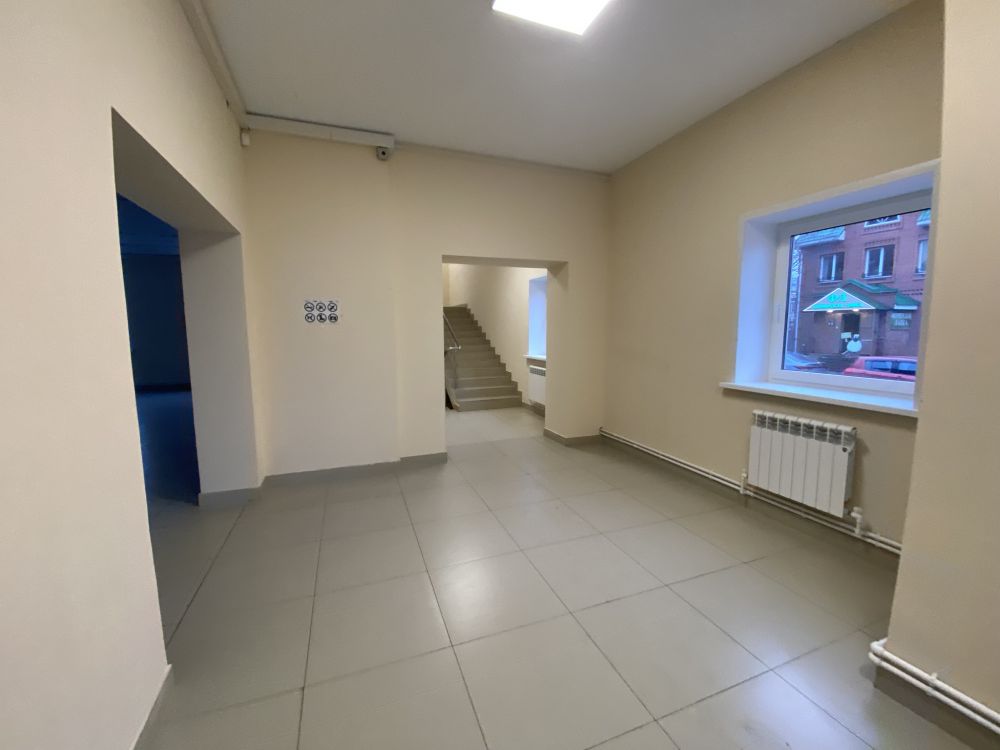 Продаётся коммерческая недвижимость 653 м² Александров г. Первомайская ул., Александров г.