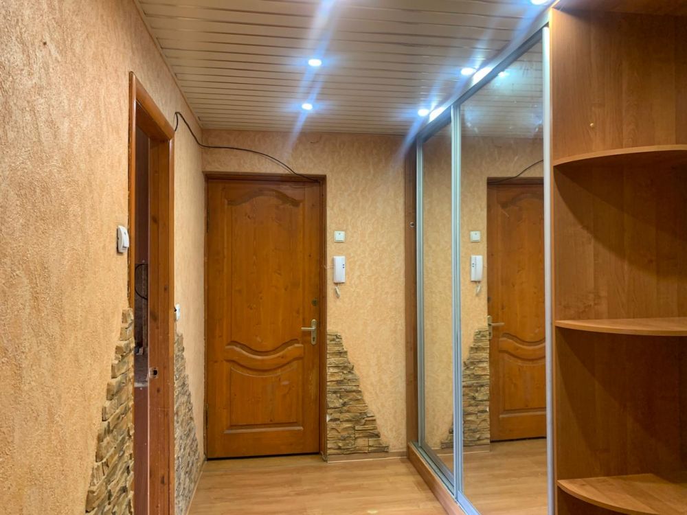 Сдаётся квартира в аренду, 64 м², этаж 3/3, Александров г. П.Топоркова ул. 1