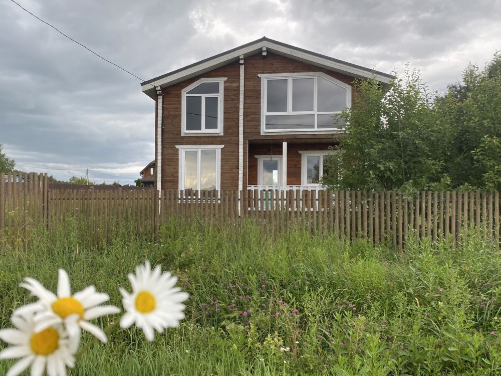 Продаётся дом, 190 м², зезевитово д.  105 