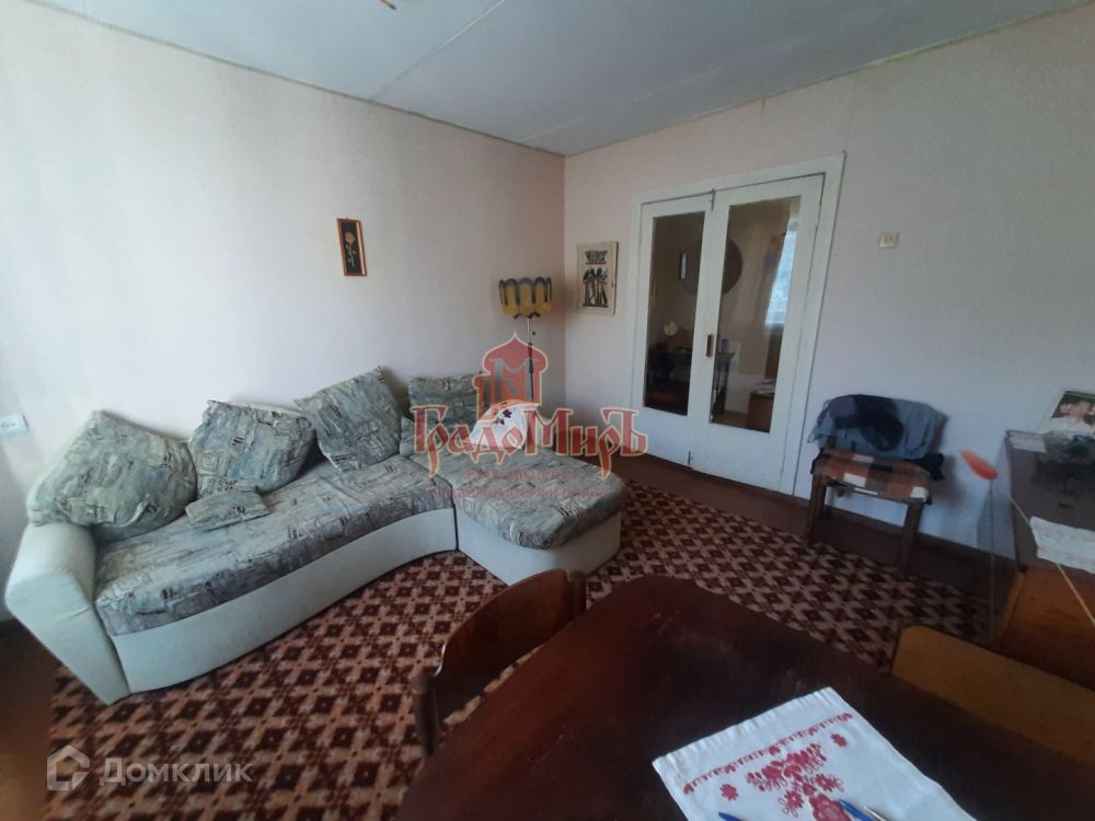 Продаётся 2 комнатная квартира, площадью 49.7 м², 5 этаж александров г. казарменный пер.