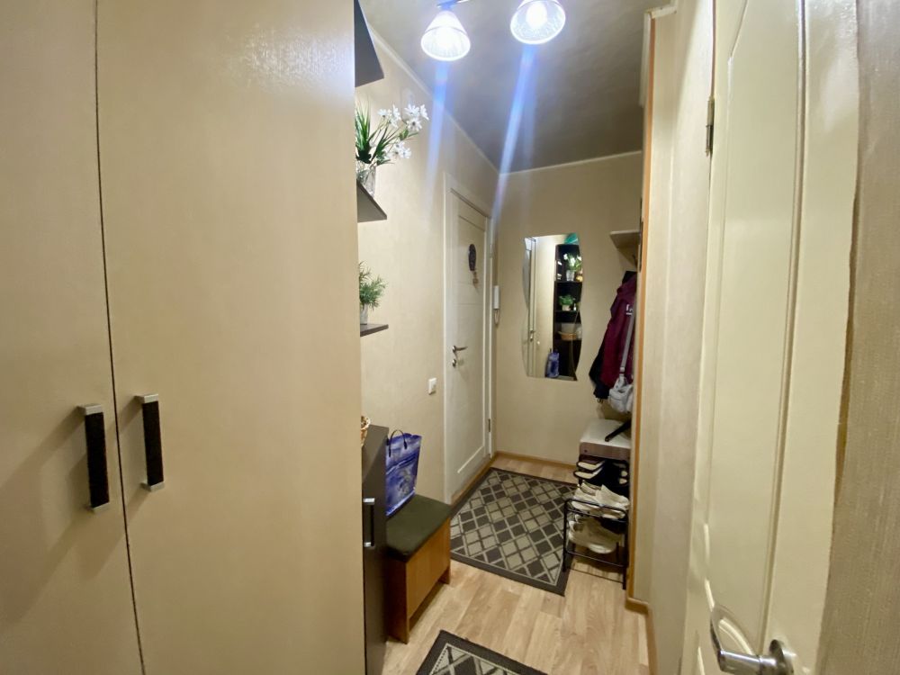 Продаётся 3 комнатная квартира, площадью 57.5 м², 5 этаж Александров г. Терешковой ул.