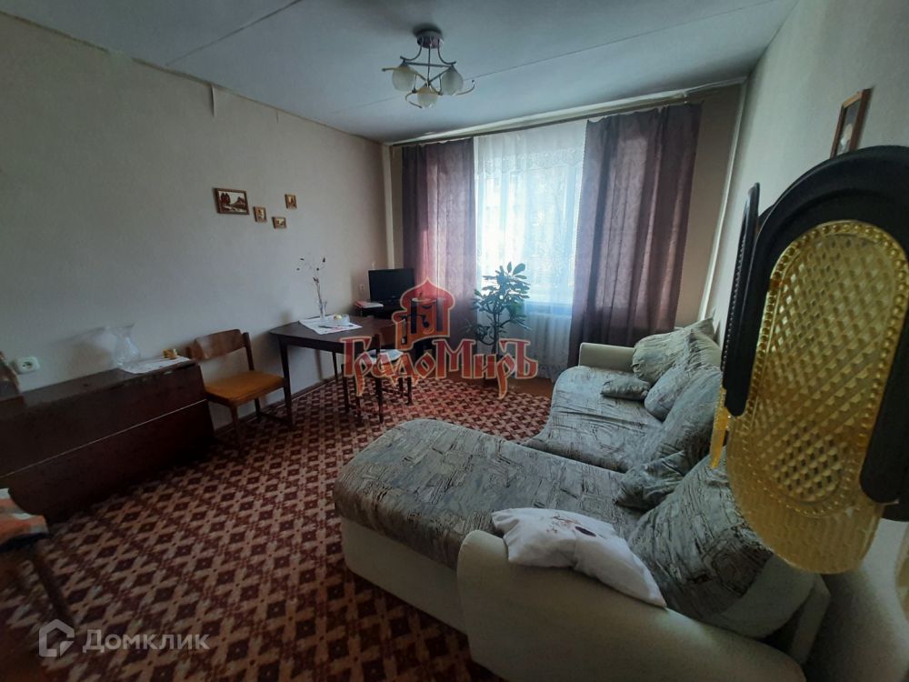Продаётся 2 комнатная квартира, площадью 49.7 м², 5 этаж александров г. казарменный пер.