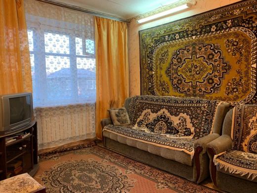 Продаётся 2 комнатная квартира, площадью 38 м², 2 этаж александров г. ново-стрелецкий проезд ул.