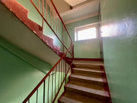 Продаётся 2 комнатная квартира, площадью 54.5 м², 9 этаж александров г. калининская ул.