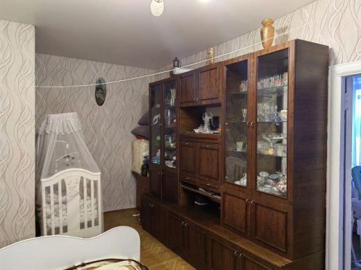 Продаётся 2 комнатная квартира, площадью 41.1 м², 2 этаж александров г. 1-я лесная ул.