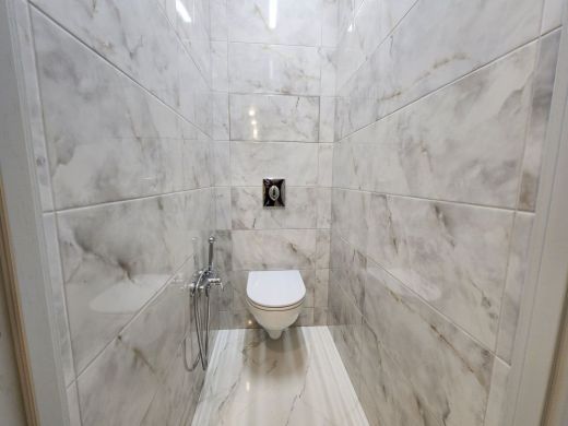 Продаётся 3 комнатная квартира, площадью 95.4 м², 9 этаж александров г. жулева ул.