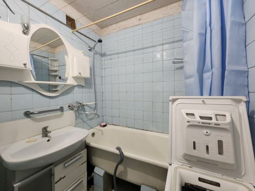 Продаётся 3 комнатная квартира, площадью 60.3 м², 5 этаж струнино г. чкалова пер.