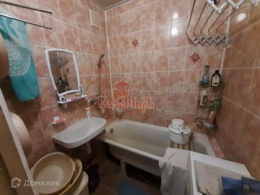 Продаётся 2 комнатная квартира, площадью 49.7 м², 5 этаж александров г. казарменный пер.