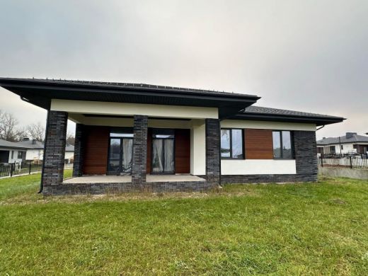 Продаётся коттедж, 155.6 м², братовщина с.  15 