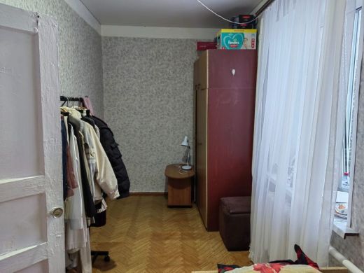Продаётся 2 комнатная квартира, площадью 41.1 м², 2 этаж александров г. 1-я лесная ул.