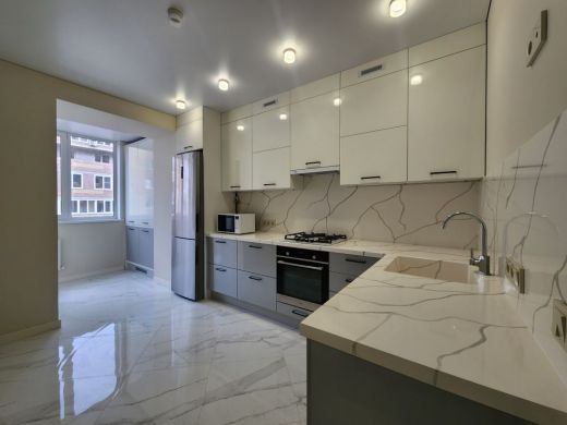 Продаётся 3 комнатная квартира, площадью 95.4 м², 9 этаж александров г. жулева ул.