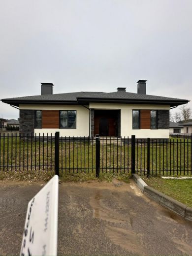 Продаётся коттедж, 155.6 м², братовщина с.  15 